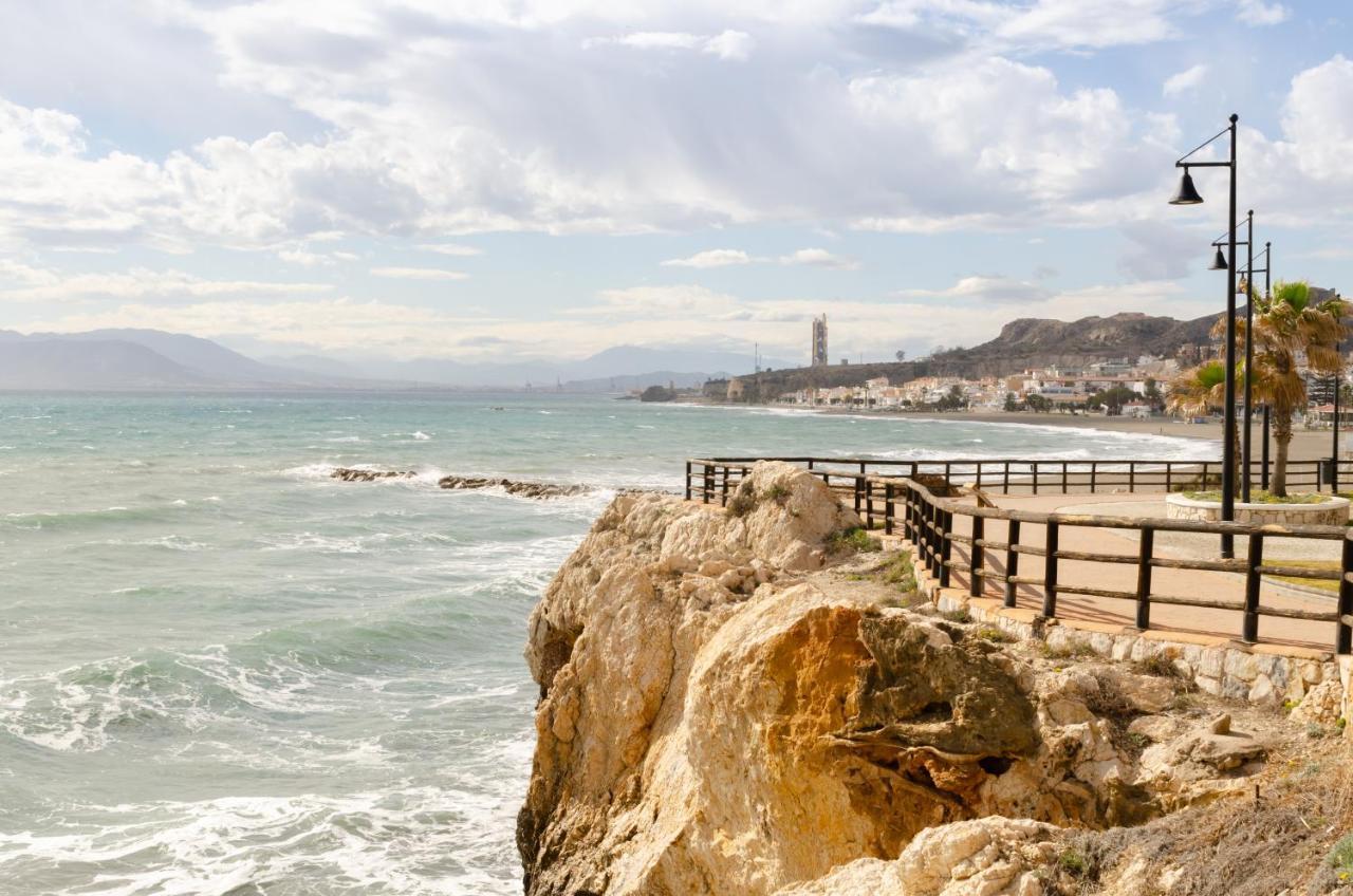 Floridos Playa Piso Reformado De 2 Habitaciones A 50M De La Playa La Cala Del Moral エクステリア 写真